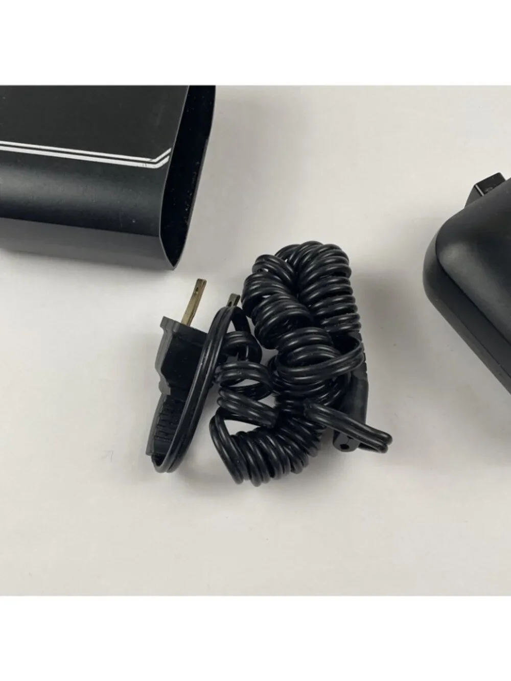 Philips Norelco Travel Shaver with Case Model HP-1620 Corded Black Vintage